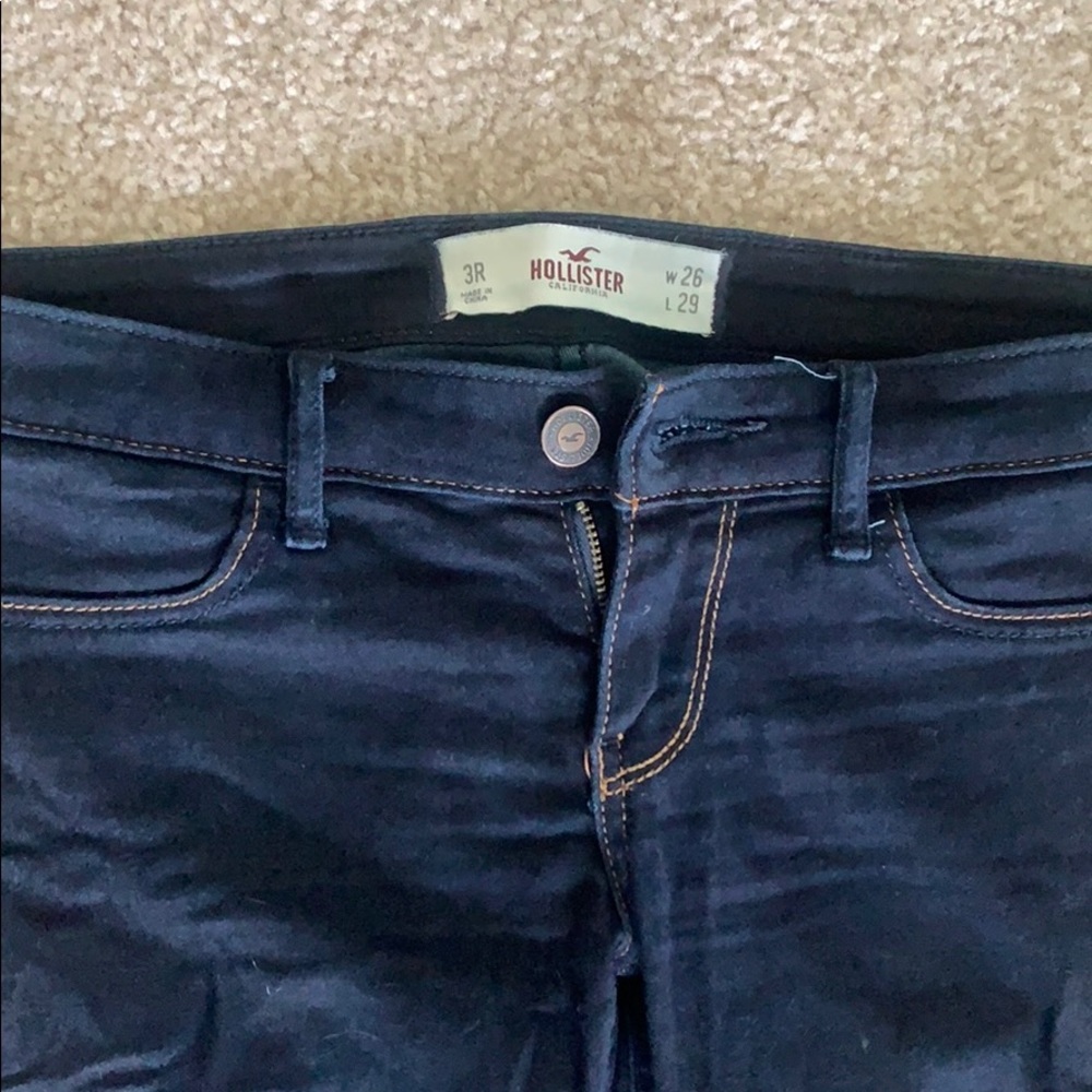 Size 3 Hollister Dark Wash jegging